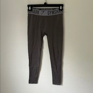 Gymshark Women’s Workout Gray Athletic Gym Leggings, size small 🕶️
